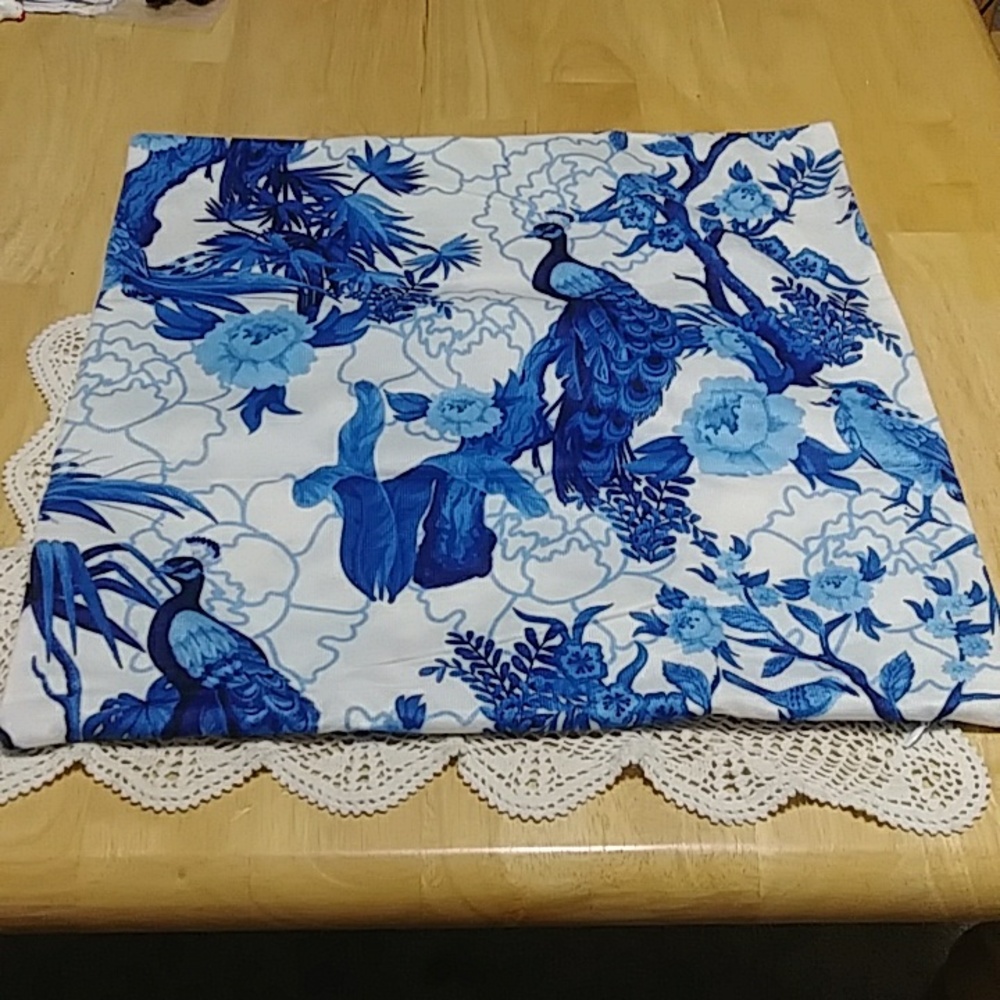 Cobalt blue exotic birds Pillow Cover, nwot